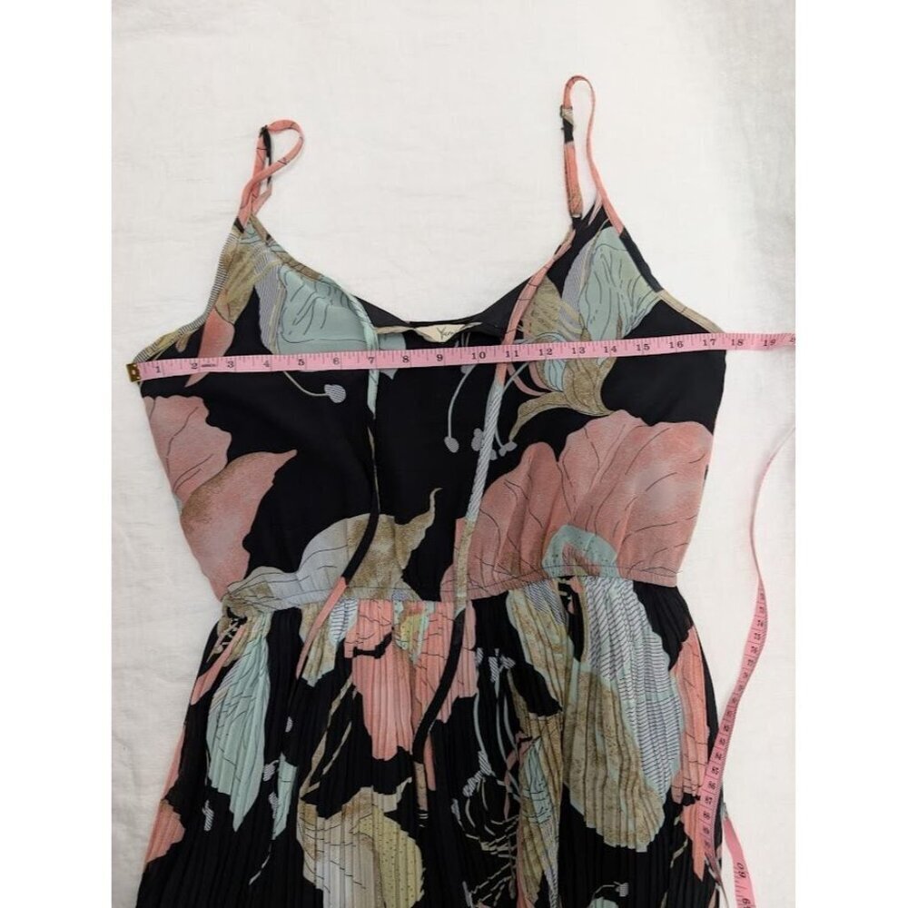 Yumi women's size 2/4 floral tank dress with mid length pleaded skirt black S10 - Picture 6 of 9